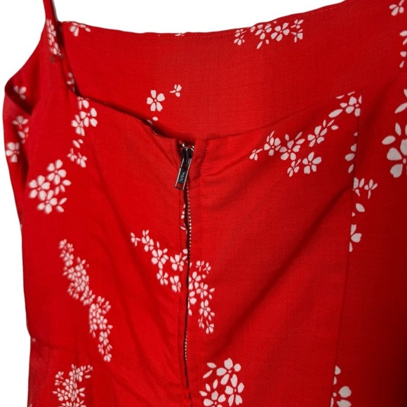 Reformation | Preston Mini Dress in Red Floral Linen 6 - Picture 3 of 5